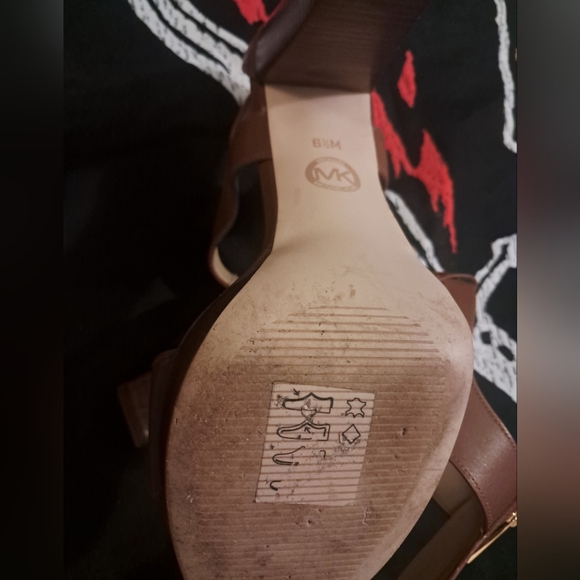 Micheal Kors Brown Front Zip Heels - Picture 7 of 9